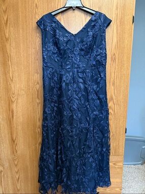 Oleg Cassini Navy Floral Lace Sequence V-Neck Dress